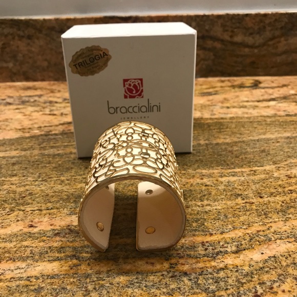 Gorgeous leather cuff from Italy. - Picture 2 of 2